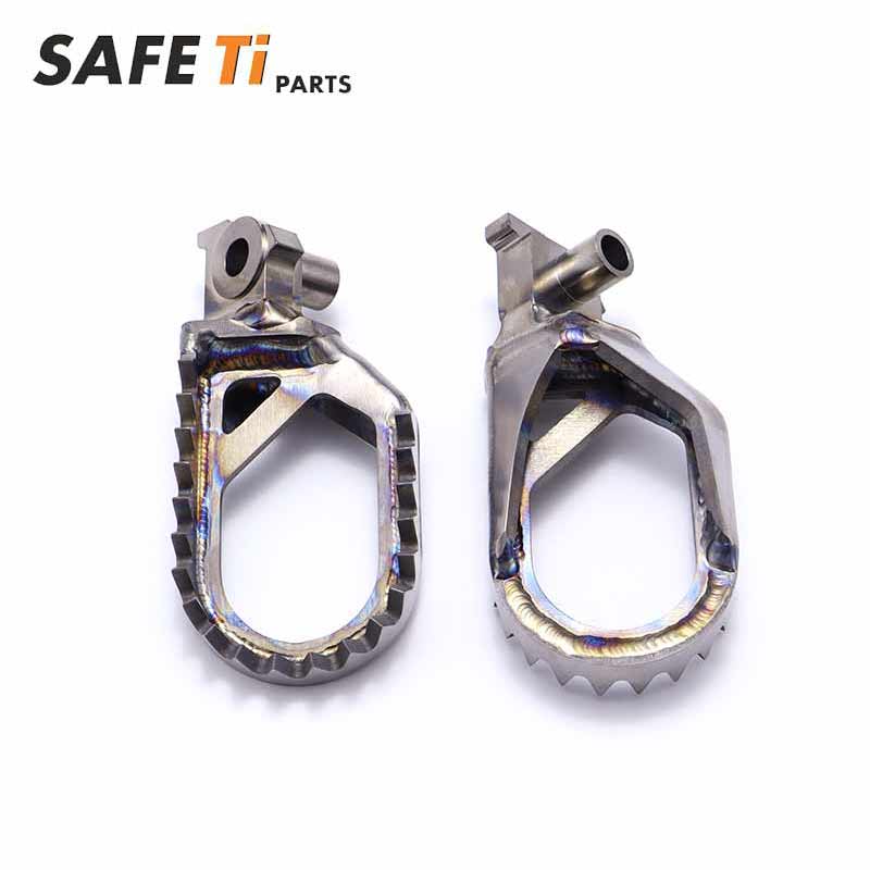 SAFETi GR5 Titanium Foot Pegs PRO for Yamaha YZ/WR (10mm Back + 5mm Down) - Image 2